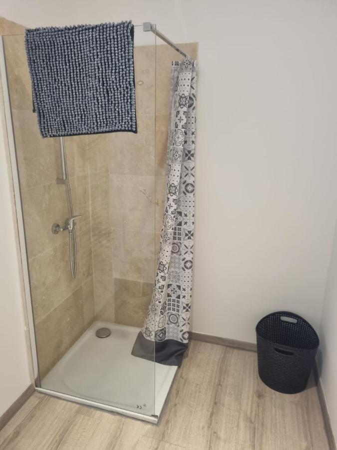 Appartement Sejour , Cure Cransac Au 1Er Etage 2 Nuits Minimum Exterior foto