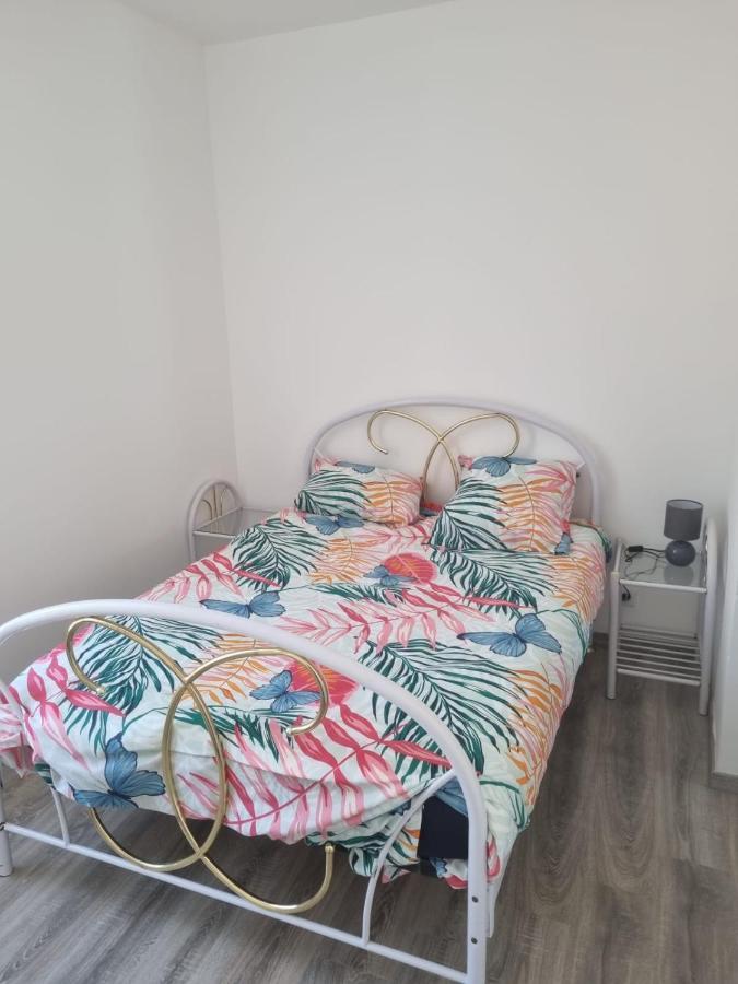 Appartement Sejour , Cure Cransac Au 1Er Etage 2 Nuits Minimum Exterior foto